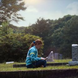 عکس 𝘙𝘶𝘯𝘯𝘪𝘯𝘨 𝘶𝘱 𝘵𝘩𝘢𝘵 𝘩𝘪𝘭𝘭