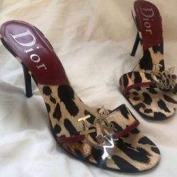 عکس 𝘴𝘦𝘤𝘭𝘶𝘥𝘦𝘥 𝘱𝘭𝘢𝘤𝘦