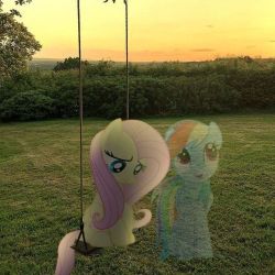 عکس 𝗂 𝗍𝗁𝗂𝗇𝗄 𝗂 𝗆𝗂𝗌𝗌 𝗆𝗒 𝗋𝖺𝗂𝗇𝖻𝗈𝗐 𝖽𝖺𝗌𝗁#