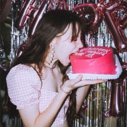 عکس 𝘉𝘺𝘦 𝟭𝟱