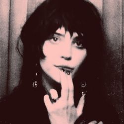 عکس 𝐕𝐞𝐥𝐯𝐞𝐭 𝐅𝐚𝐧𝐠