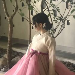 عکس 𝒔𝒂𝒅 𝒑𝒆𝒐𝒑𝒍𝒆 𝒂𝒍𝒘𝒂𝒚𝒔 𝒉𝒂𝒗𝒆 𝒂 𝒃𝒆𝒂𝒖𝒕𝒊𝒇𝒖𝒍 𝒔𝒎𝒊𝒍𝒆