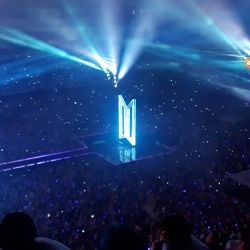 عکس ثانیه خداحافظی از بی تی اس 🍎