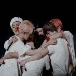 عکس روزی با بی تی اس ۳