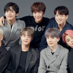 وقتی بی تی اس ببینه داری کتاب میخونی 📔