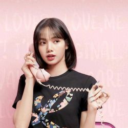 توهین به لیسا!!!!!!