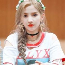 بازیگری یا آیدلی؟