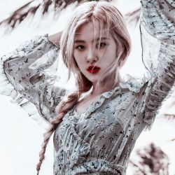 عکس عکس ها کیوت از رزی💜❤