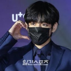 عکس تهیونگ و هیتر