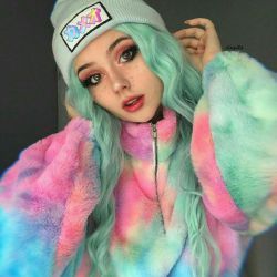 فالو😍😍😍😍