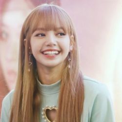 🦋عکس از لیسا🦋