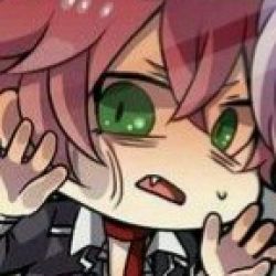 عکس کی آیاتو رو میشناسه