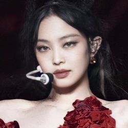 عکس چقدر جنی کیم رو میشناسی؟