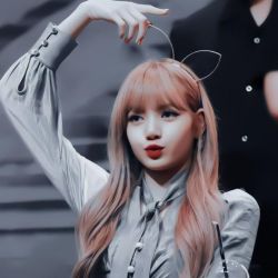 چقدر شبیه منی🕊️💕