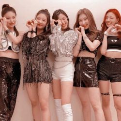 🤍🎀تولد اعضای ایتزی🤍🎀