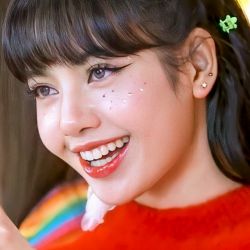 چقدر لیسا را میشناسی:)🌼