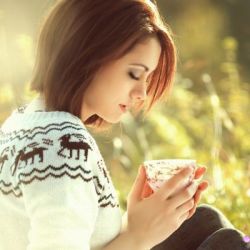 ما دخترا .....   :/:\