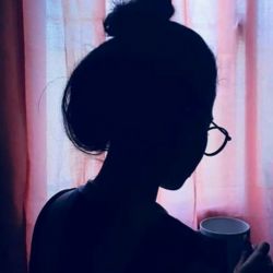 اگه یک دختری ولی احساس بی ارزشی میکنی .....