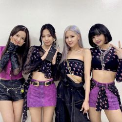 عکس ♡ می تونی بلک پینک رو با صورت شطرنجی تشخیص بدی؟ ◇