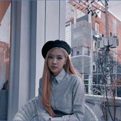 بیت آهنگ On The Ground خوب نبود؟