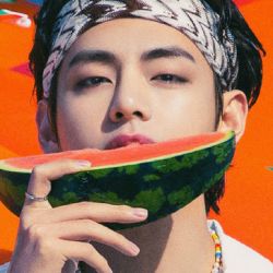 بیوگرافی تهیونگ :)