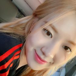 💕Photos of queen Ros'e 🥺