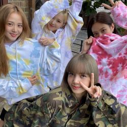 بلک پینک رفتن پاریس.....