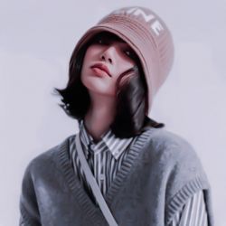 عکس لیسامونح🥲🤍