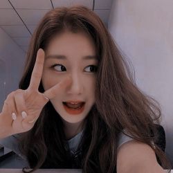 عکس مهربون ترین ایدل های Kpop💕🌻🖇