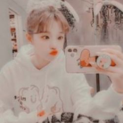 عکسای کیوت برای تستاتون:-{🌻🌤️⚡