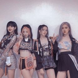 هالووین بلک پینک🍙🍓