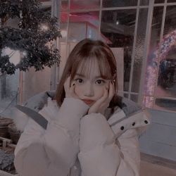 عکس •چقدر‌𝖸𝖾𝗋𝗂رومیشناسی؟💕🍨♡