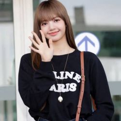 💜عکس از لیسا 💜