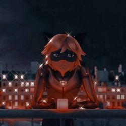 عکس چرا 😐؟