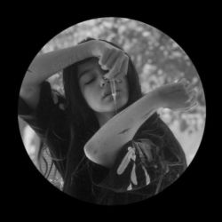 عکس اشک های باقی مانده...