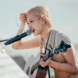 تست Rosé💜