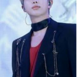 چینی ها به نامجون ح..م..ل..ه کردن 😭😭