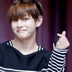 چقدر تهیونگ رو میشناسی؟ 🤍