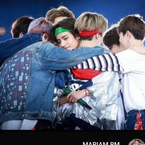 ببین چقدر به بی تی اس وفاداری