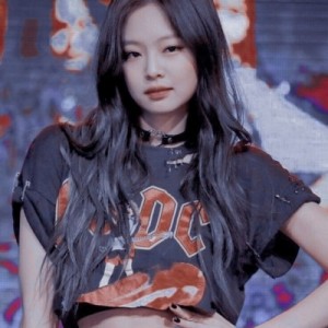 عکس موزیک ویدیو|?𝐃𝐨 𝐲𝐨𝐮 𝐬𝐞𝐞 𝐦𝐞