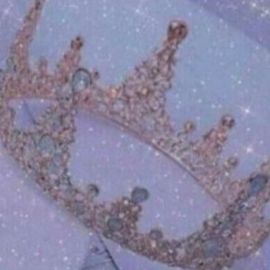 یه مدت نیستم😐😔