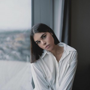 قشنگترین عکسای سارنp2:)✨