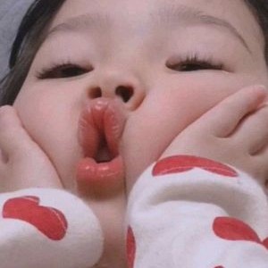 عکس تولدم مبارک:)💗🌧️🌿