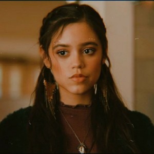 ☁️کیتی تورس=)(جنا جانمون🖤)