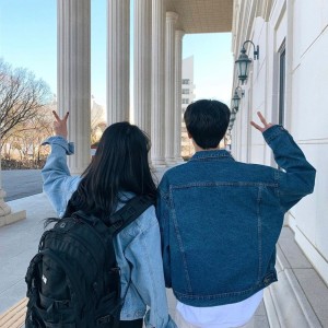 عکس 𝚒𝚗 𝚝𝚑𝚎 𝚖𝚒𝚍𝚍𝚕𝚎 ;!