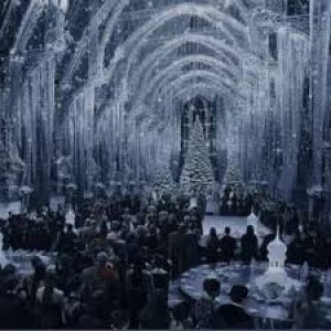 لباسم برای یول بال