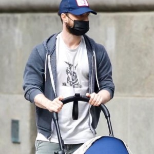 دنیل  پدر شد