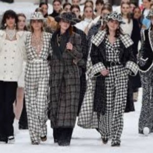 لباس های عجیب در مت گالا