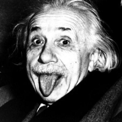 زندگی نامه ی آلبرت انیشتن