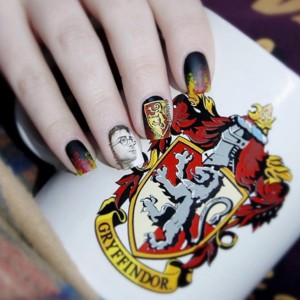 طرح لاک ناخون برای پاترهدا...